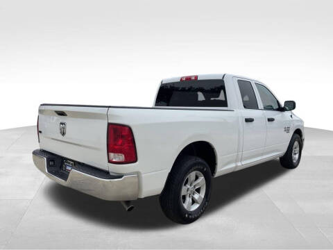 2024 RAM 1500 Classic SLT
