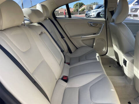 2015 Volvo S60 T5 Drive-E Premier