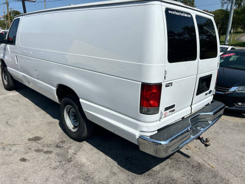 2014 Ford E-Series E-250