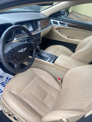 2015 Hyundai Genesis