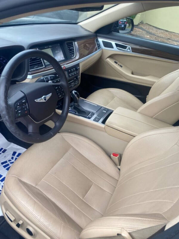 2015 Hyundai Genesis