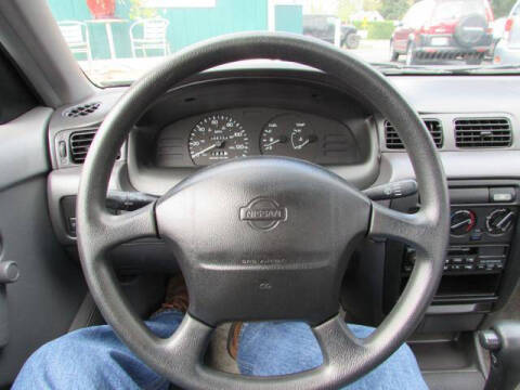 1998 Nissan Sentra XE