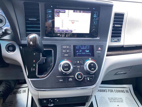 2015 Toyota Sienna