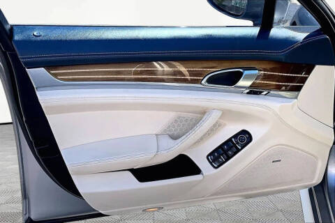2011 Porsche Panamera