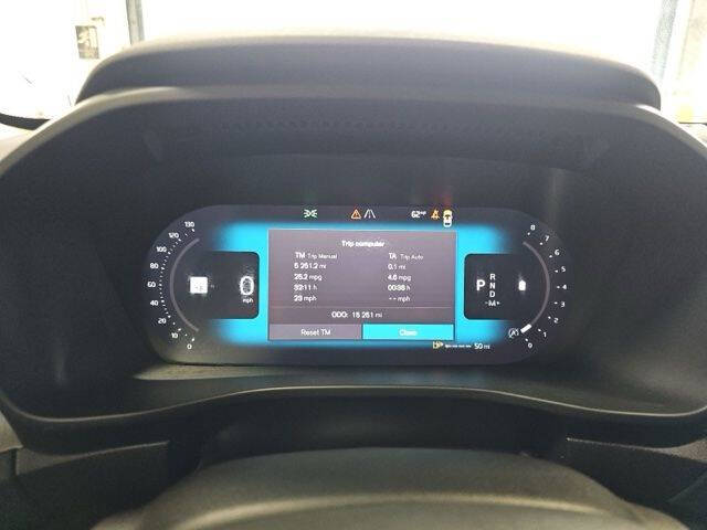 2023 Volvo XC40 B5 Plus Bright Theme