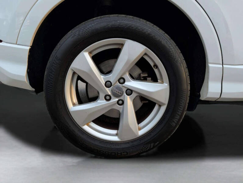 2019 Audi Q3 quattro Premium 45 TFSI