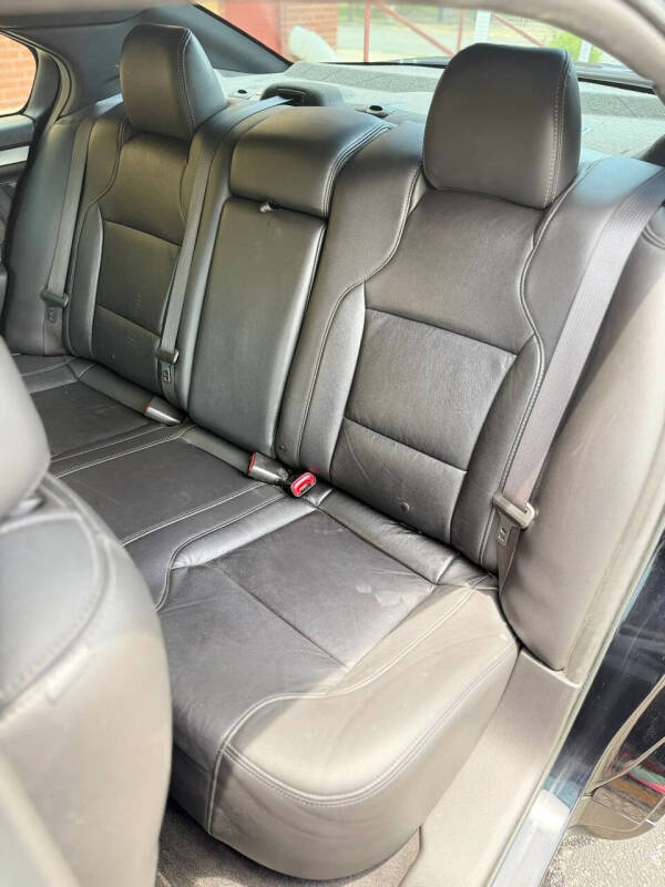 2018 Ford Taurus SEL