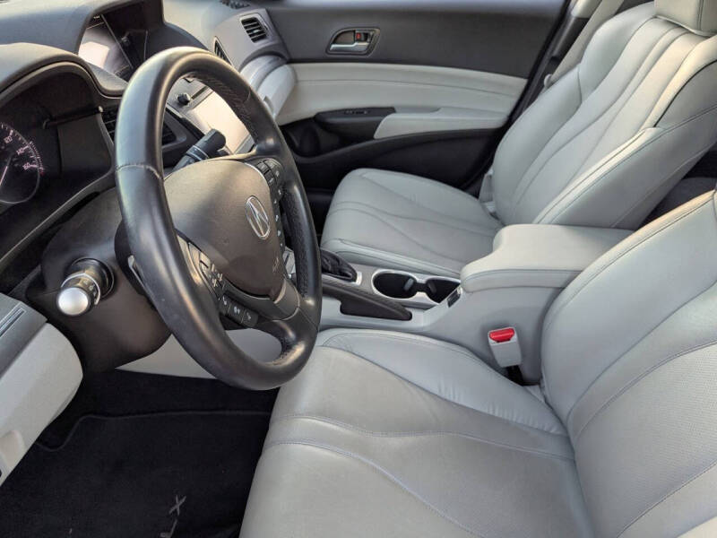 2020 Acura ILX w/Premium