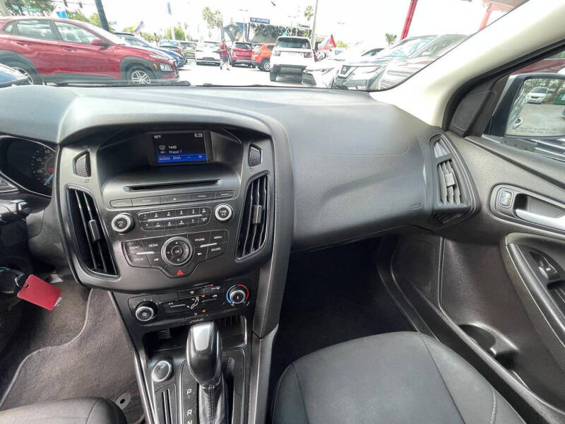2016 Ford Focus SE