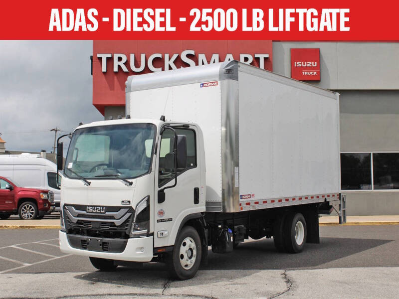 2025 Isuzu NPR-HD's photo