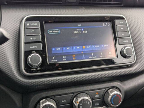 2025 Nissan Kicks Play S