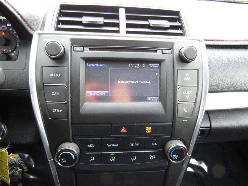 2016 Toyota Camry SE