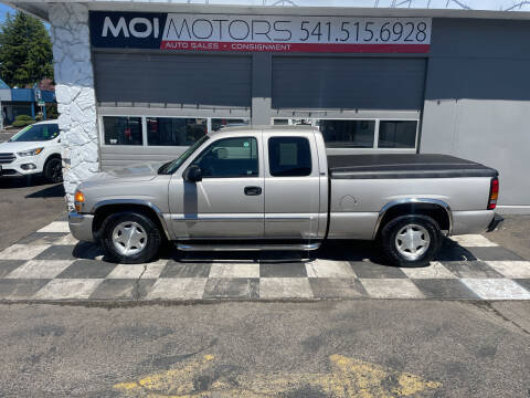 2004 GMC Sierra 1500 for sale at Moi Motors in Eugene OR