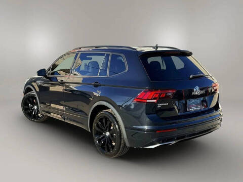2020 Volkswagen Tiguan SE R-Line Black