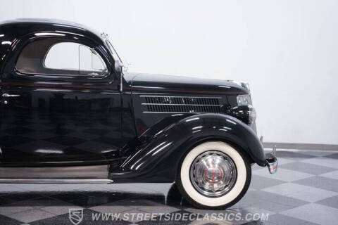 1936 Ford Deluxe
