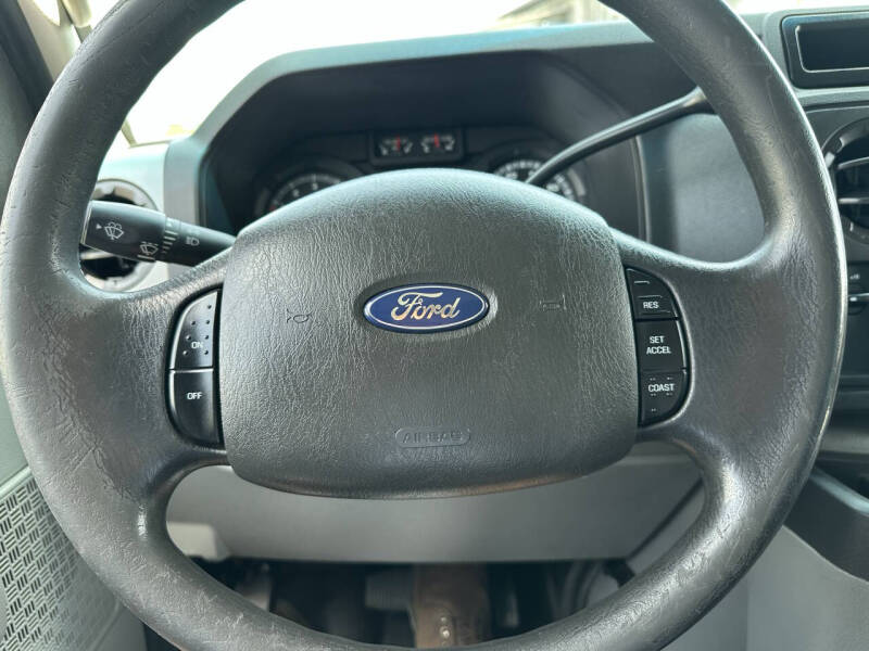 2014 Ford E-Series E-250