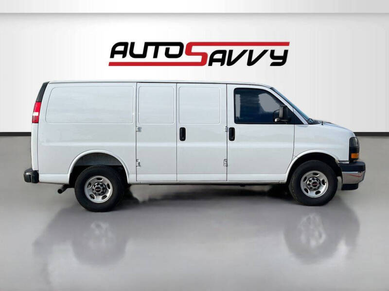 2025 GMC Savana 2500