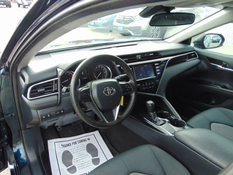 2018 Toyota Camry LE