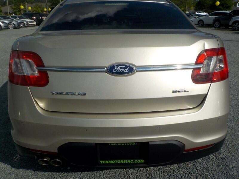 2011 Ford Taurus SEL