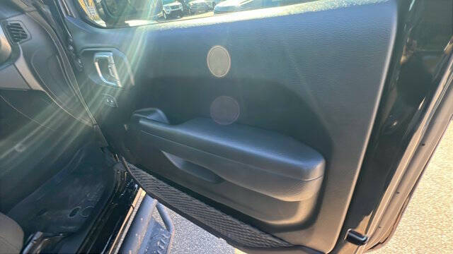 2023 Jeep Gladiator Sport S