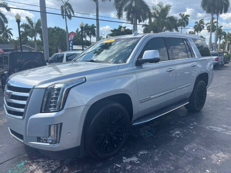 2017 Cadillac Escalade Luxury