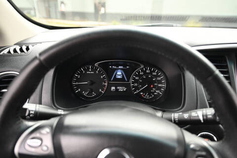 2013 Nissan Pathfinder SV