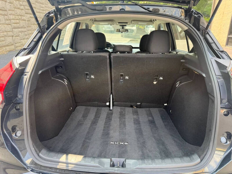 2021 Nissan Kicks S