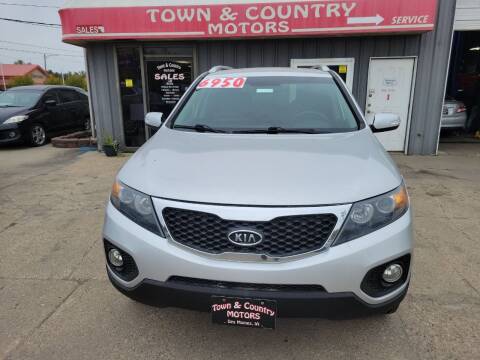 2012 Kia Sorento for sale at TOWN & COUNTRY MOTORS in Des Moines IA