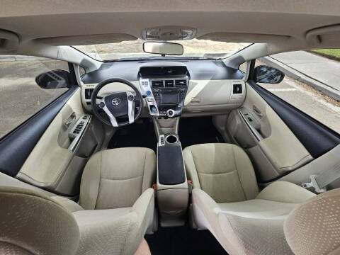 2012 Toyota Prius v Five