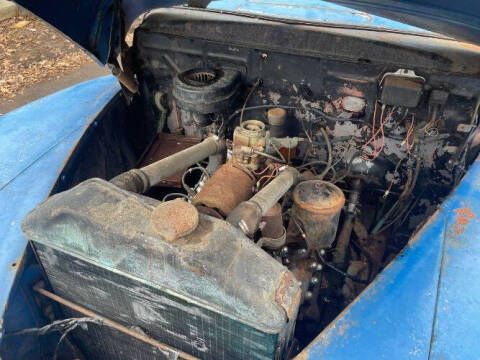 1948 Ford Super Deluxe