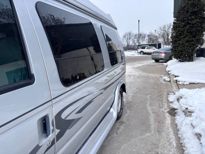 2000 Ford E-Series E-150