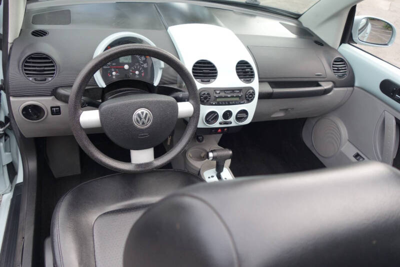 2003 Volkswagen New Beetle Convertible GLS