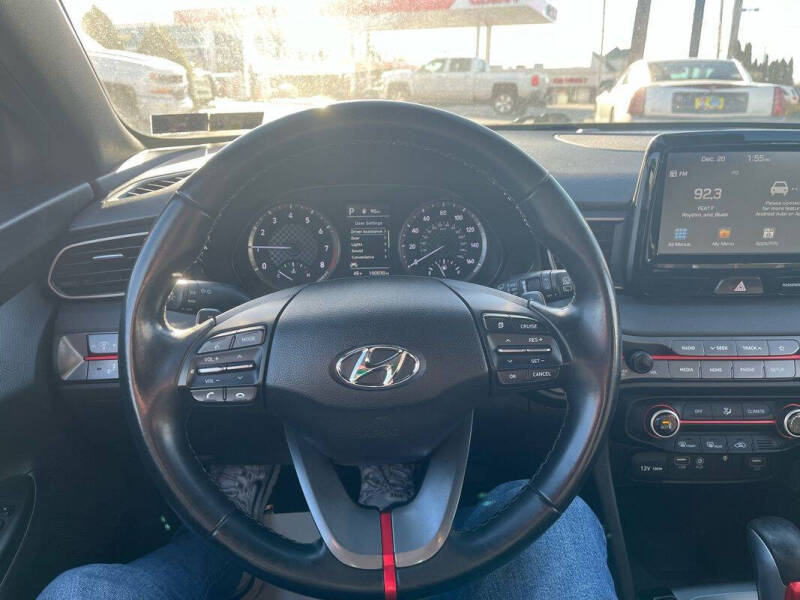 2020 Hyundai Veloster