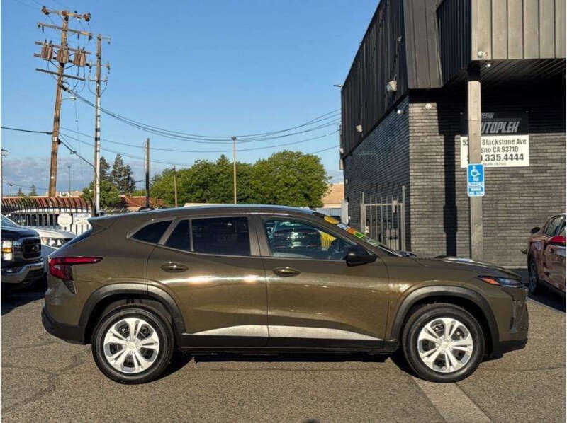 2024 Chevrolet Trax LS