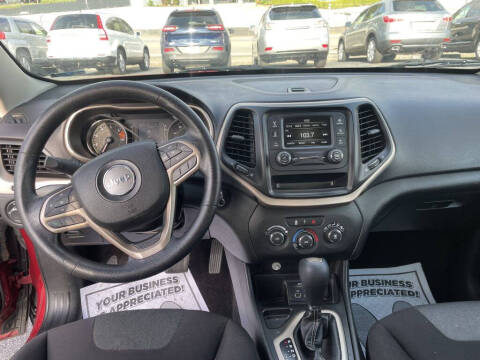 2017 Jeep Cherokee Sport