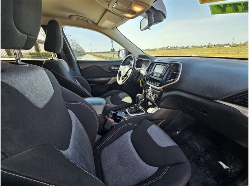 2018 Jeep Cherokee Latitude