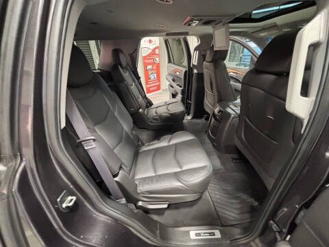 2016 Cadillac Escalade Luxury Collection