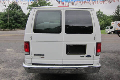 2009 Ford E-Series E-350 SD XLT