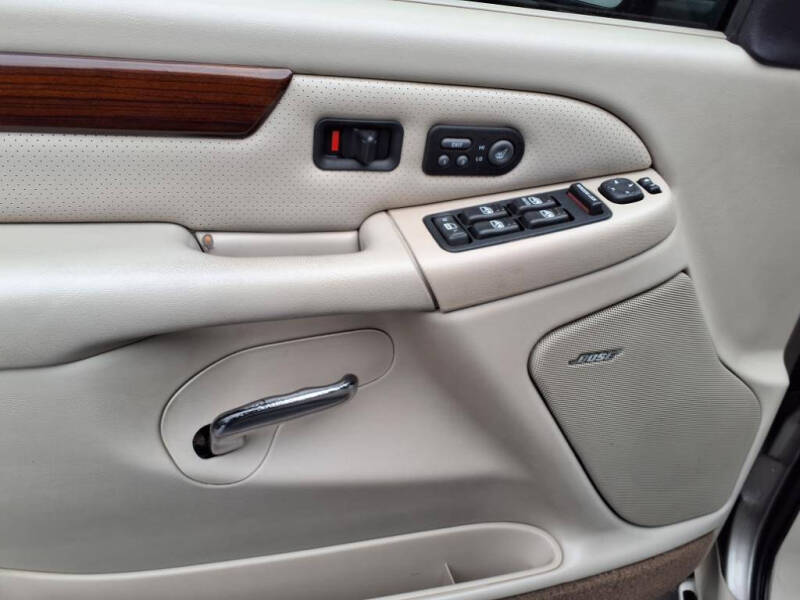 2002 Cadillac Escalade