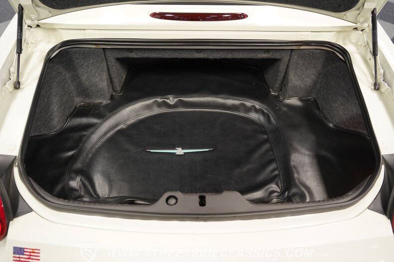 2002 Ford Thunderbird Deluxe