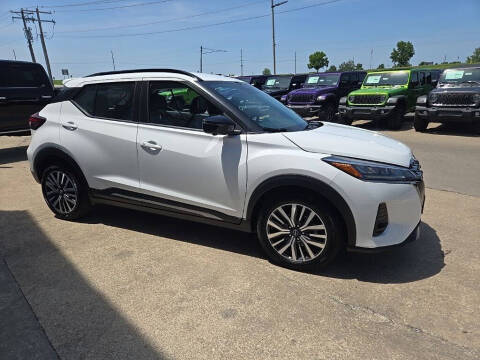 2024 Nissan Kicks SR