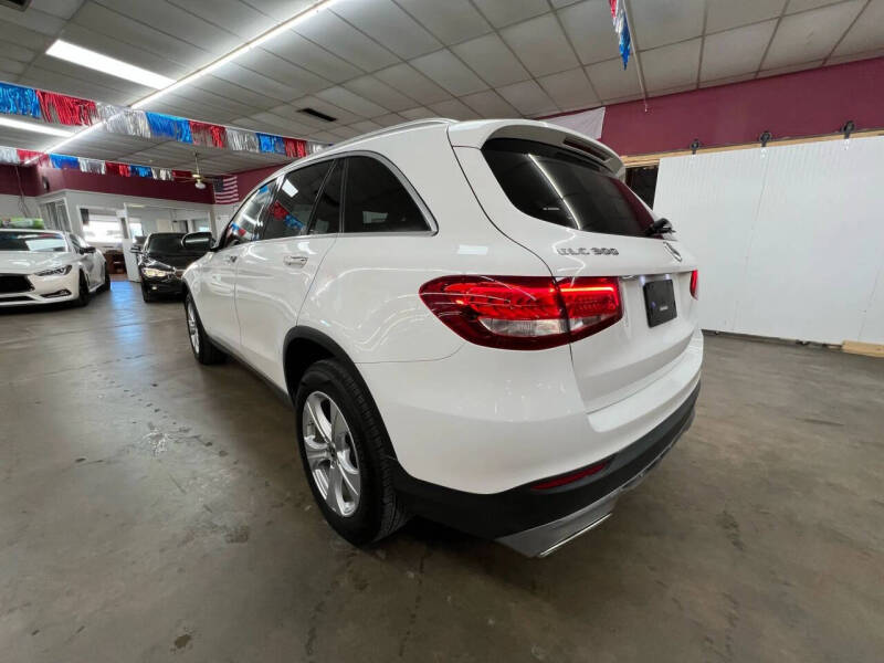 2017 Mercedes-Benz GLC GLC 300