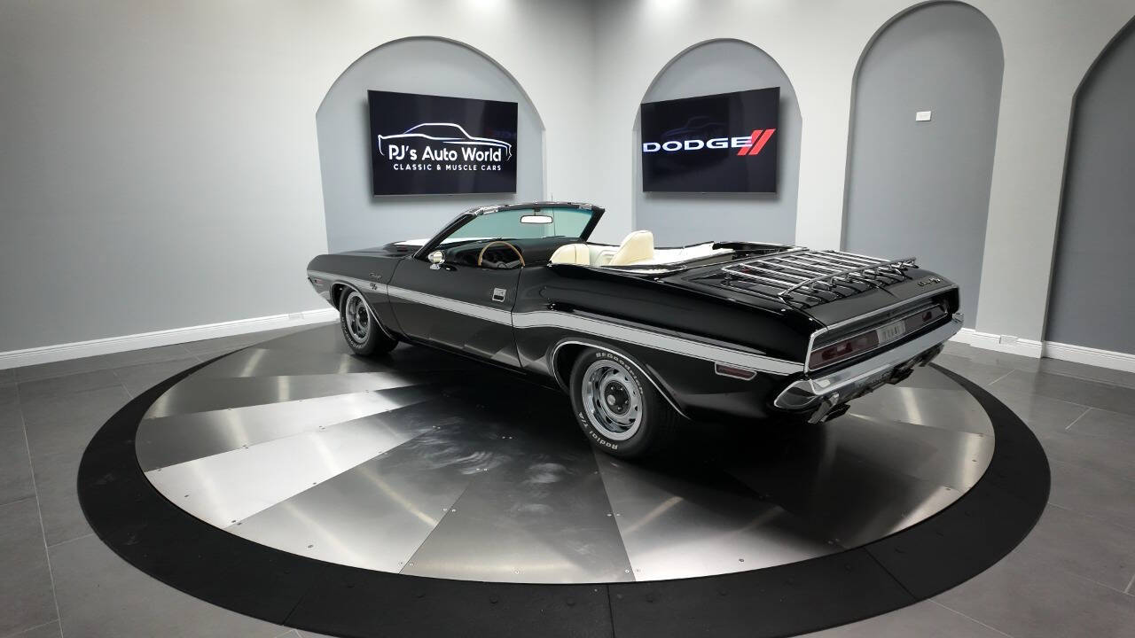 1970 Dodge Challenger 3