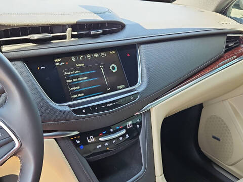 2018 Cadillac XT5 Premium Luxury