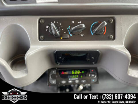 2011 Freightliner M2 106