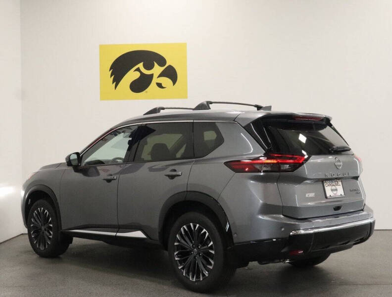 2025 Nissan Rogue Platinum