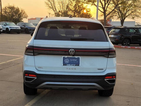 2025 Volkswagen Taos SEL 4Motion