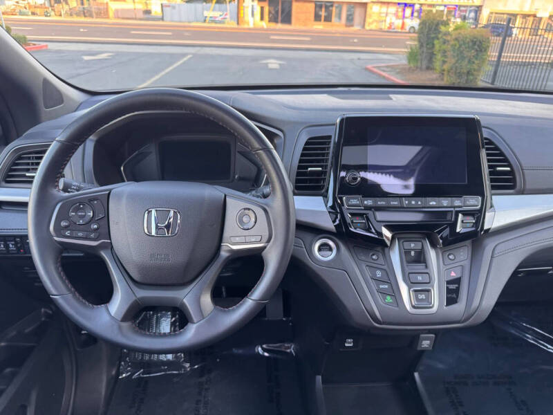 2023 Honda Odyssey Sport