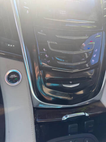 2017 Cadillac Escalade Luxury