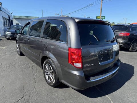 2017 Dodge Grand Caravan SXT